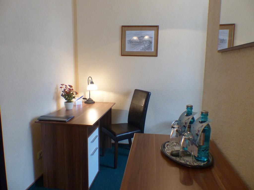 Hotel Friedchen Mit Eigener Fleischerei Artern Quarto foto