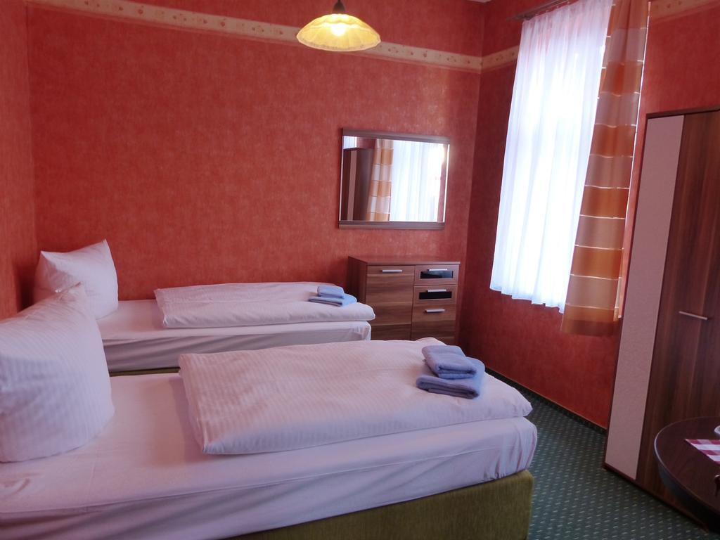 Hotel Friedchen Mit Eigener Fleischerei Artern Quarto foto