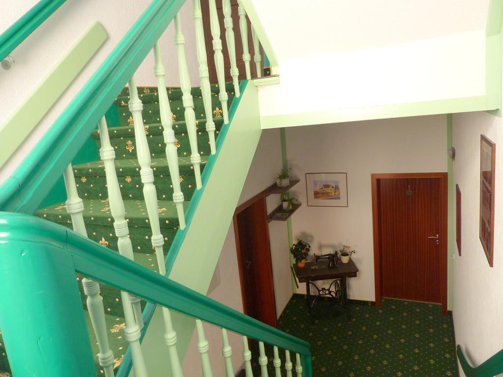 Hotel Friedchen Mit Eigener Fleischerei Artern Exterior foto